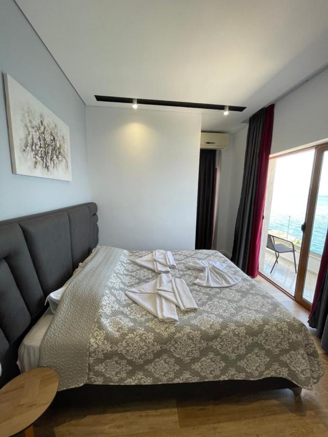 Blue Bay Hotel Саранде Екстериор снимка