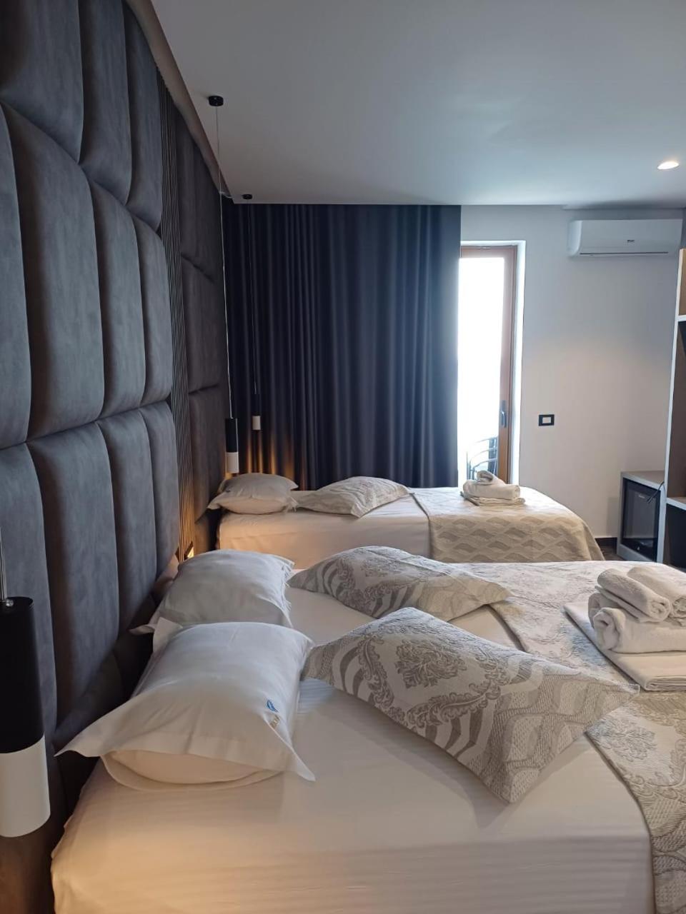 Blue Bay Hotel Саранде Екстериор снимка